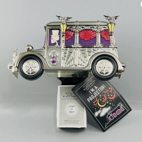 BATH & BODY WORKS Halloween 2024 HEARSE Projector Wallflower Plug-In NEW NWT - Picture 1 of 5
